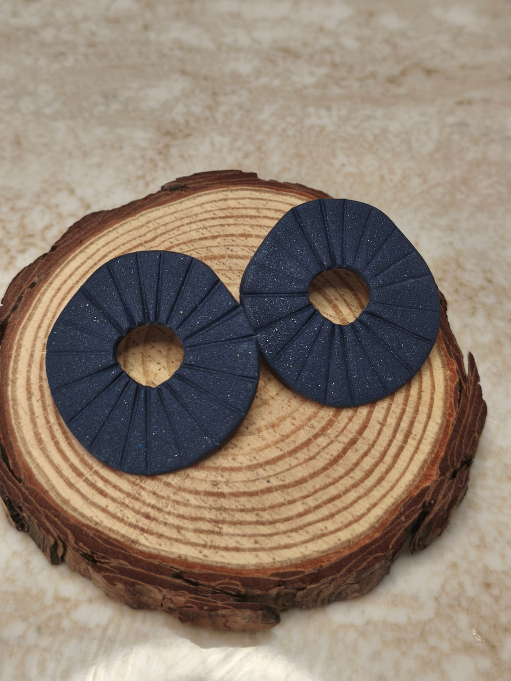 Agatha azul oscuro con purpurina