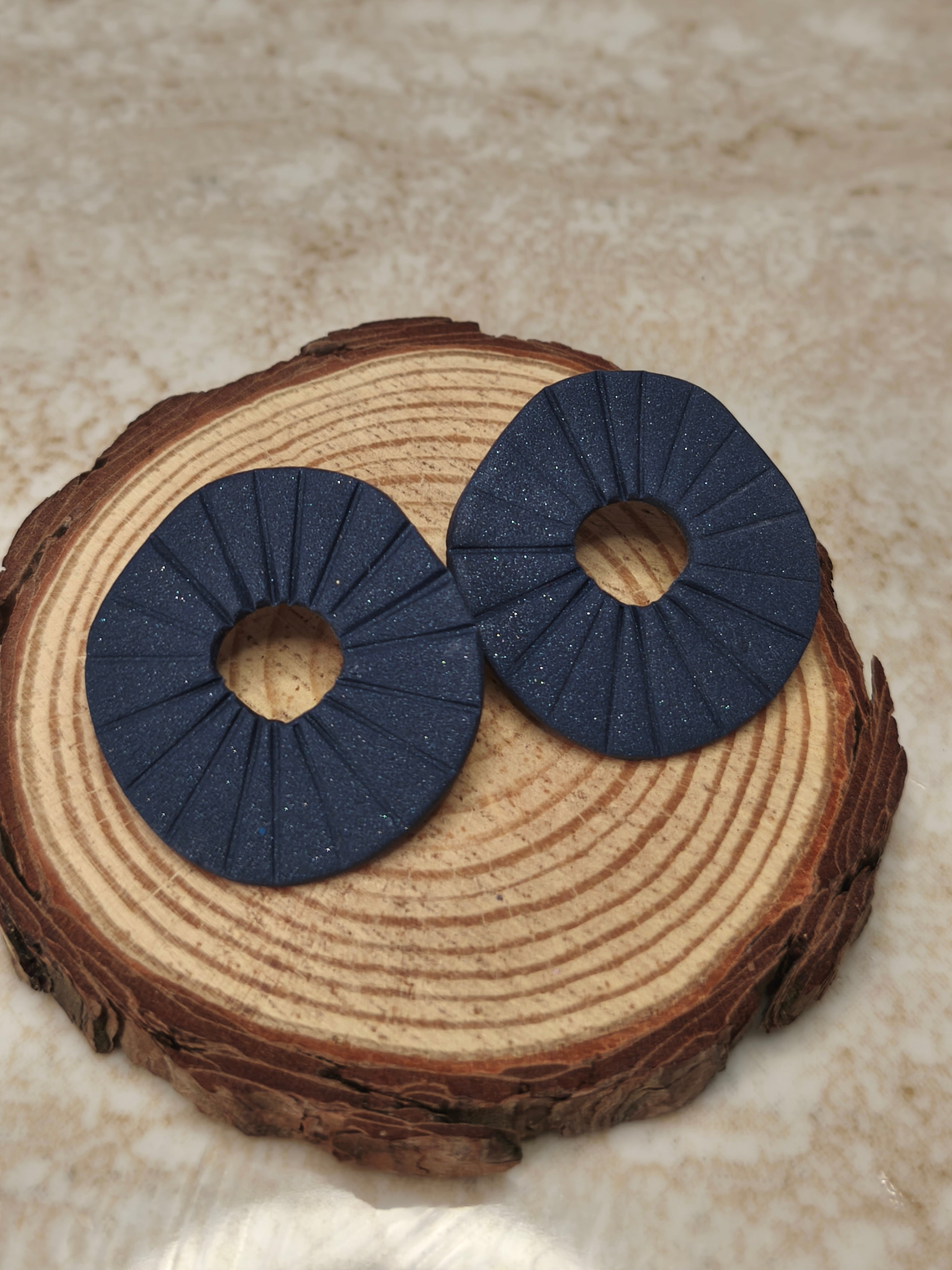 Agatha azul oscuro con purpurina