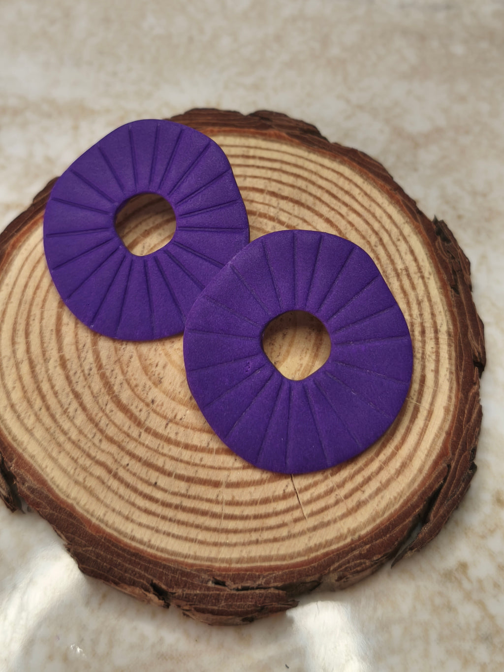 Agatha morado oscuro